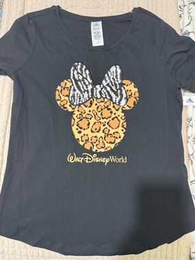 Disney Women’s Short Sleeve Tee Animal Print Minnie Icon With Sequin Bow